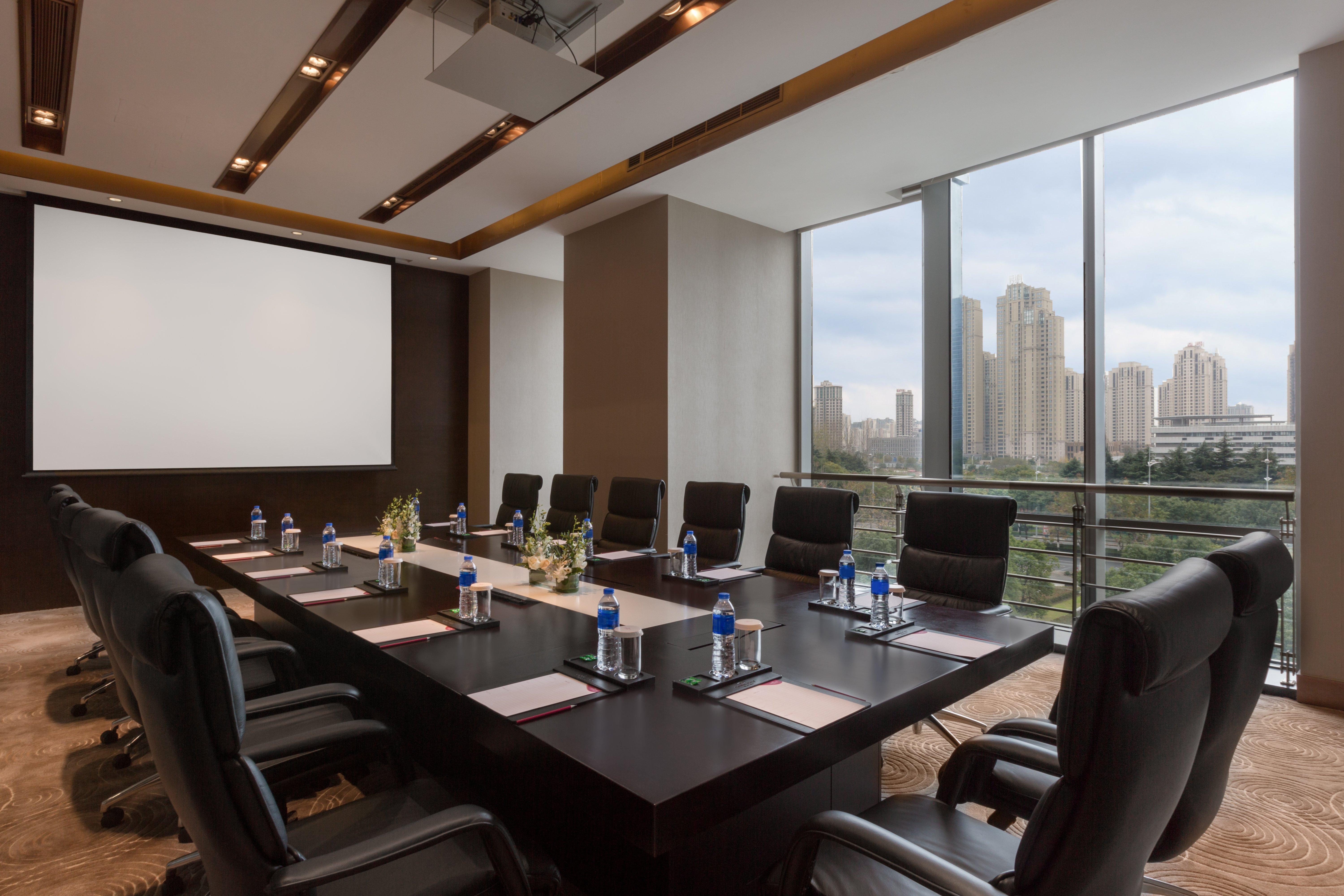 Crowne Plaza Wuxi Taihu By Ihg Hotel Exterior photo