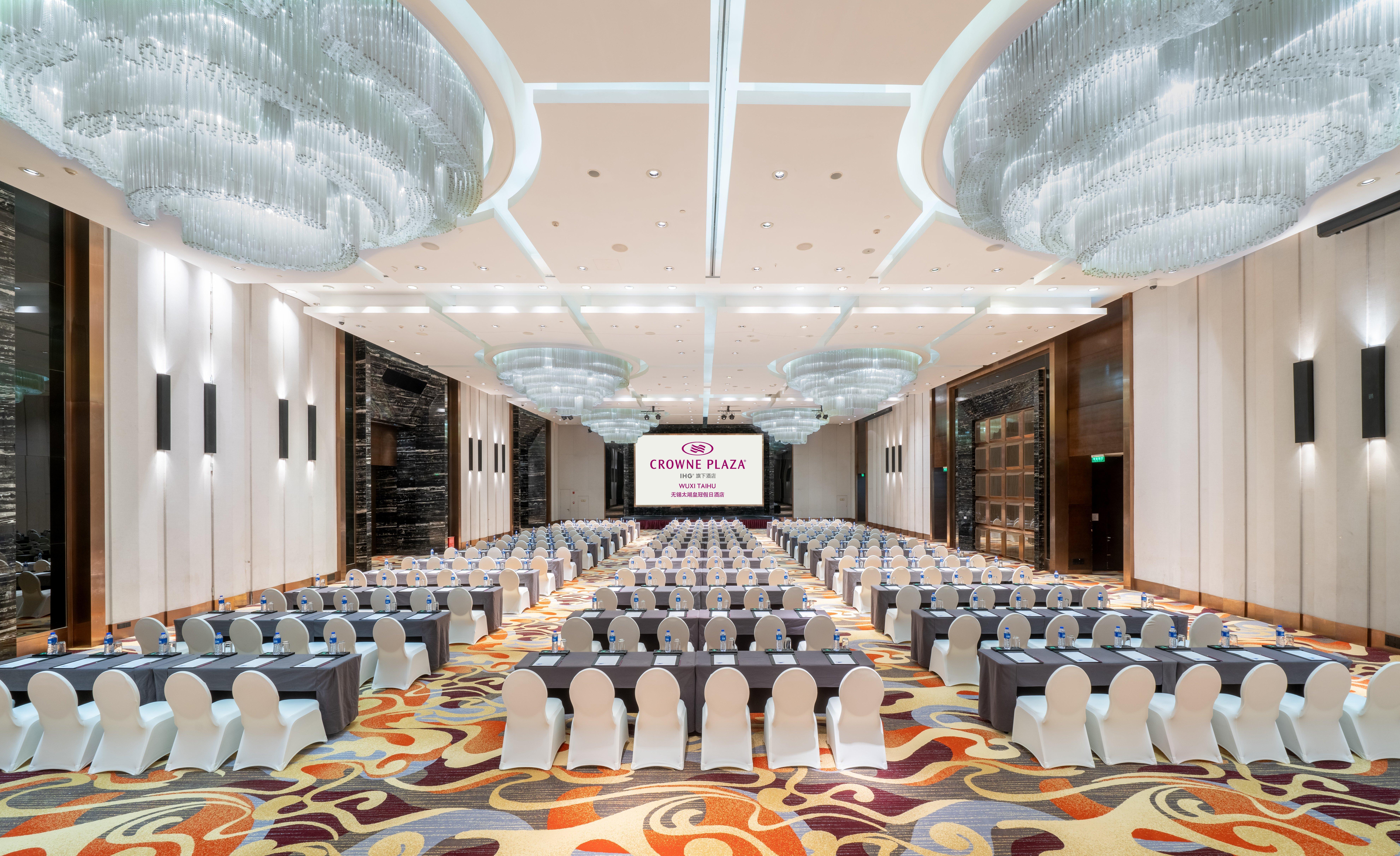 Crowne Plaza Wuxi Taihu By Ihg Hotel Exterior photo