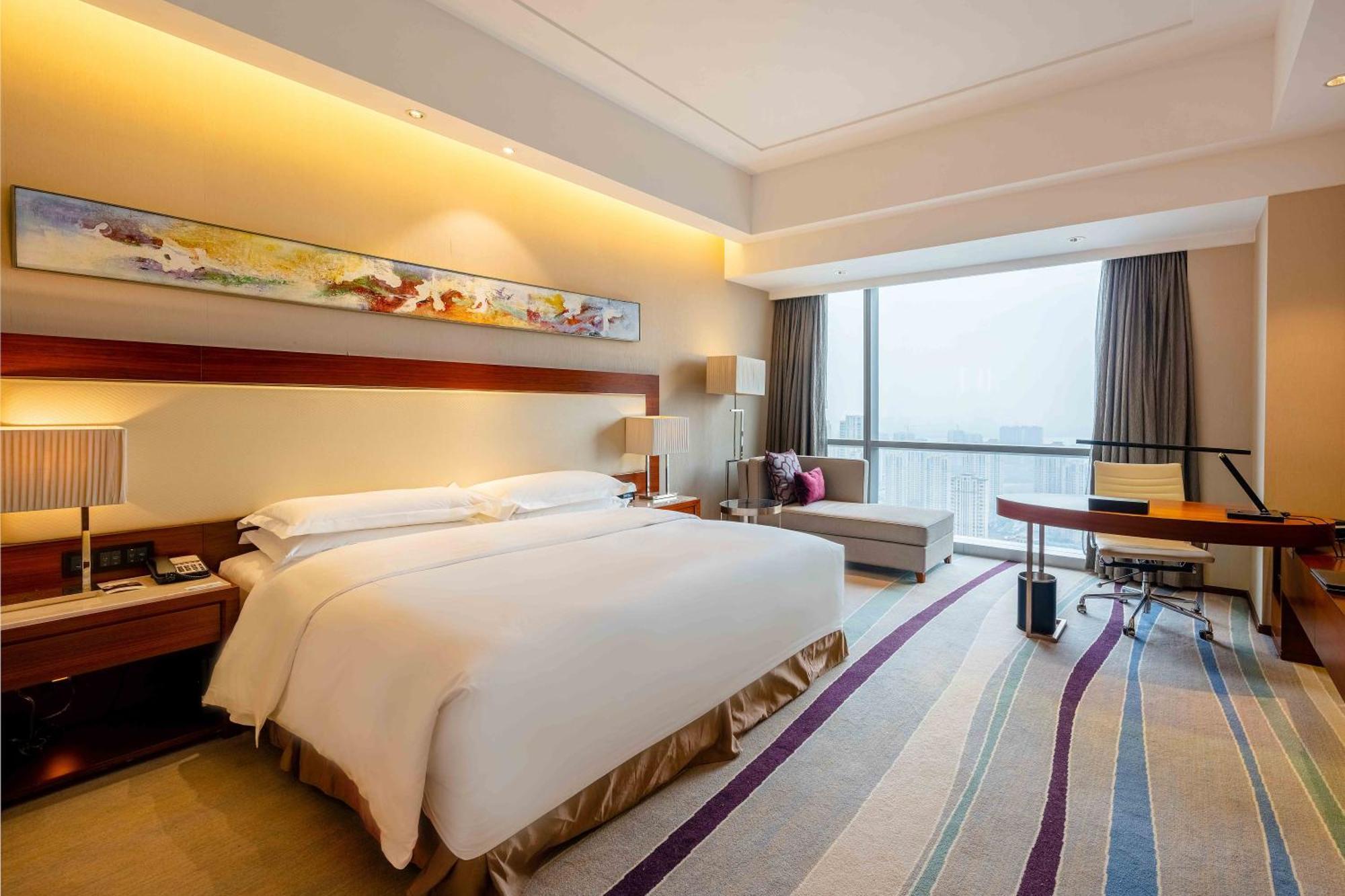 Crowne Plaza Wuxi Taihu By Ihg Hotel Exterior photo