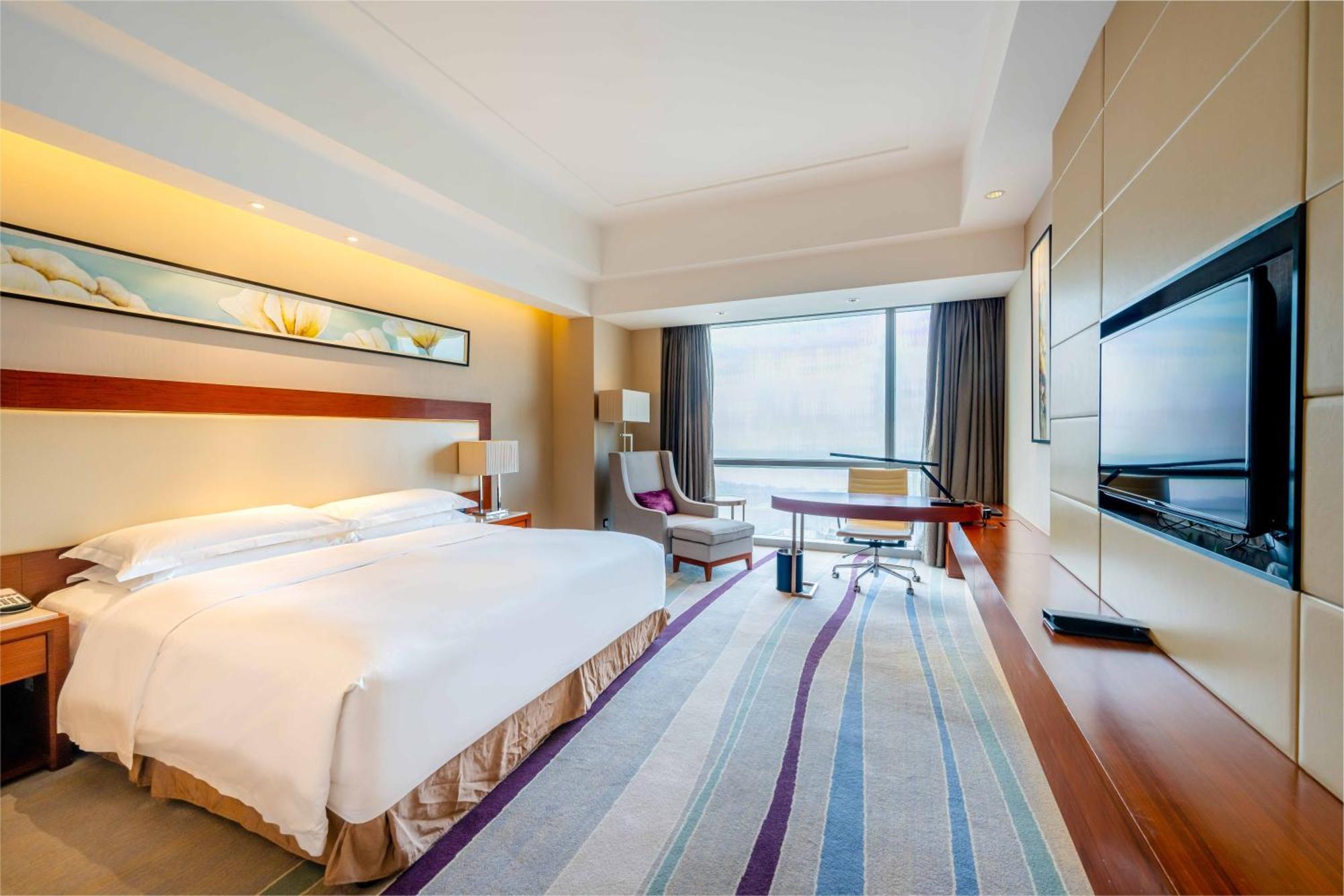 Crowne Plaza Wuxi Taihu By Ihg Hotel Exterior photo