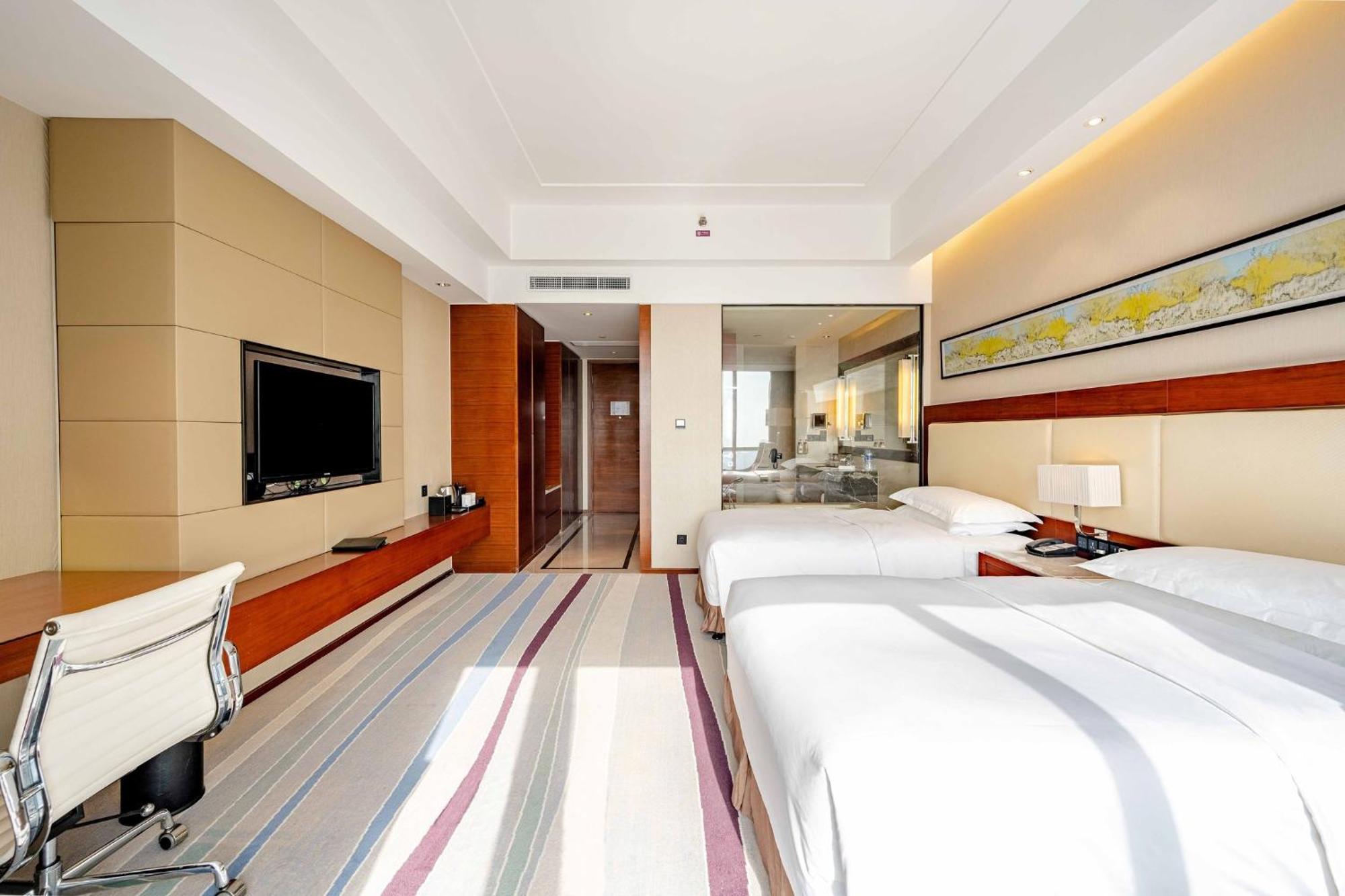Crowne Plaza Wuxi Taihu By Ihg Hotel Exterior photo